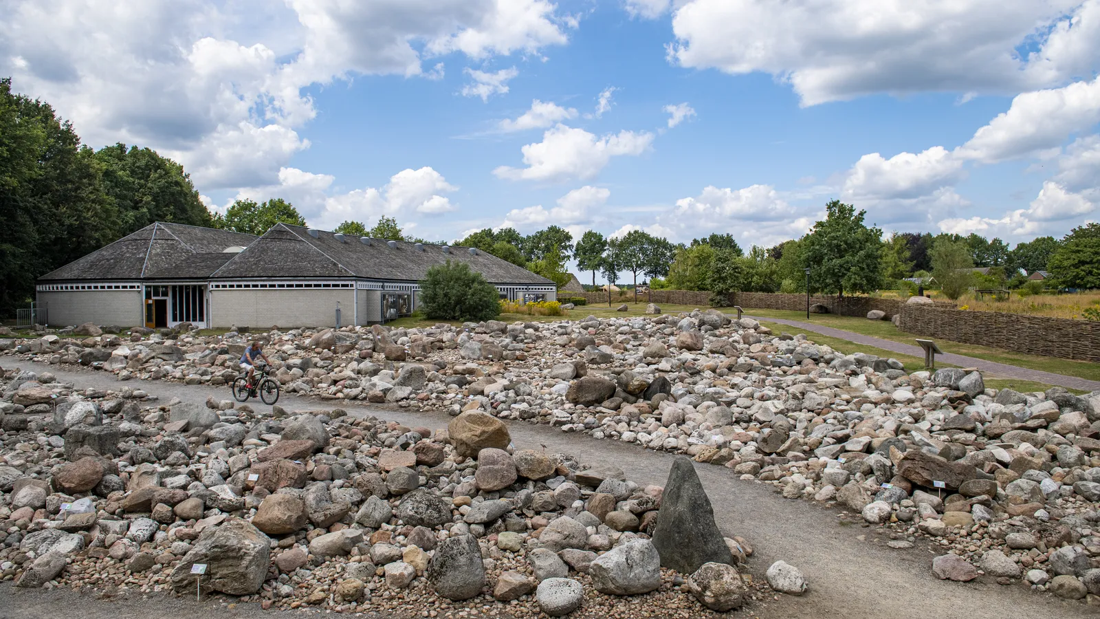 Hunebedcentrum Borger-1.jpg