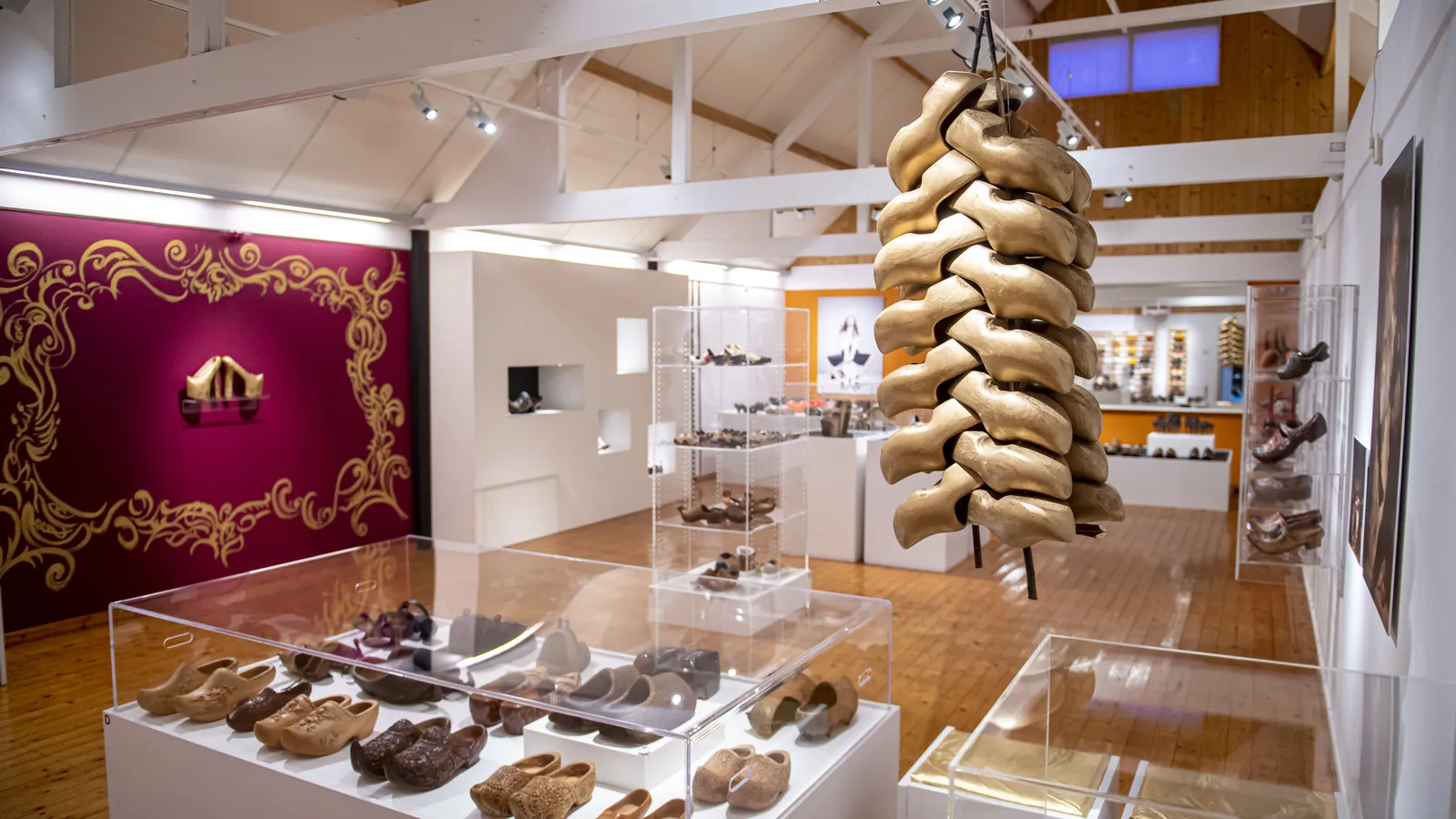 Klompenmuseum Eelde-3.jpg