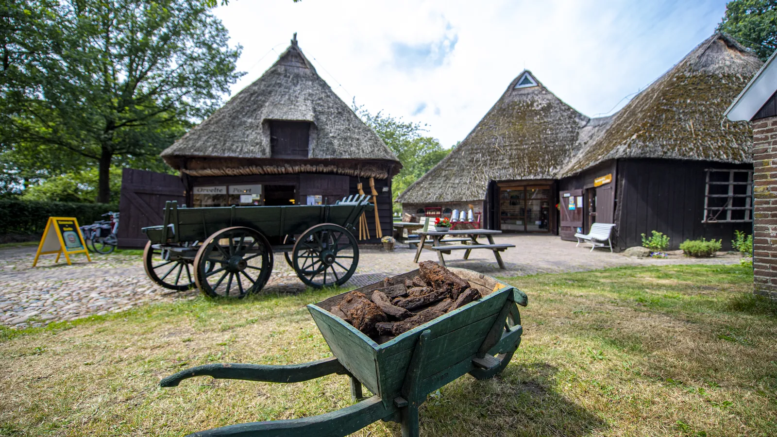 Museumboerderij het Ottenshoes-5.jpg
