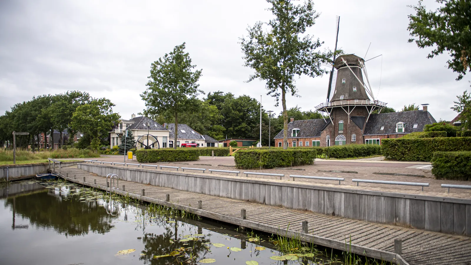 Olie en korenmolen Woldzigt-2.jpg