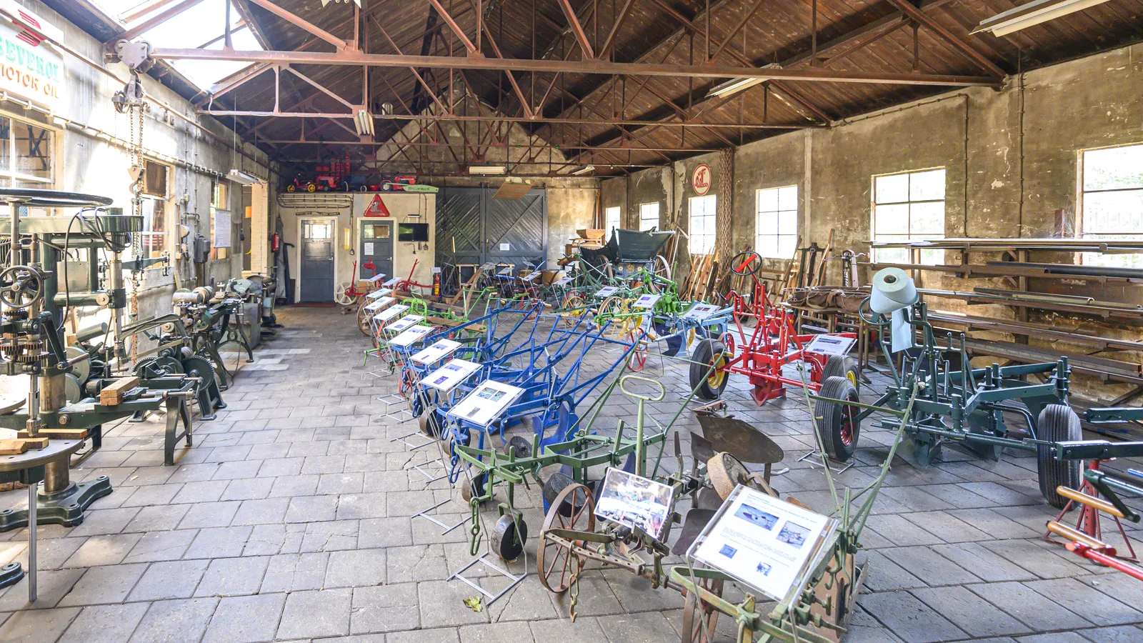 Tractor en Werktuigenmuseum-3.jpg